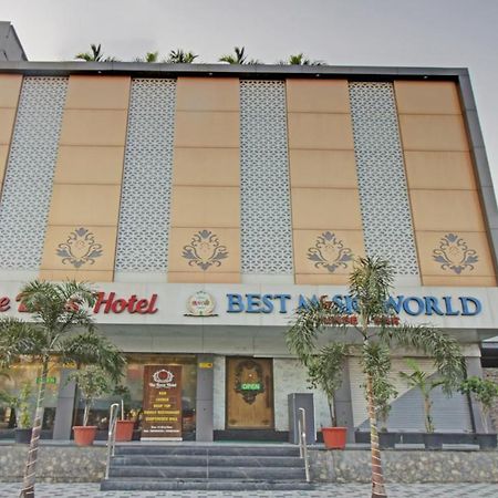 Hotel Treebo The Boss Rāipur Exterior foto